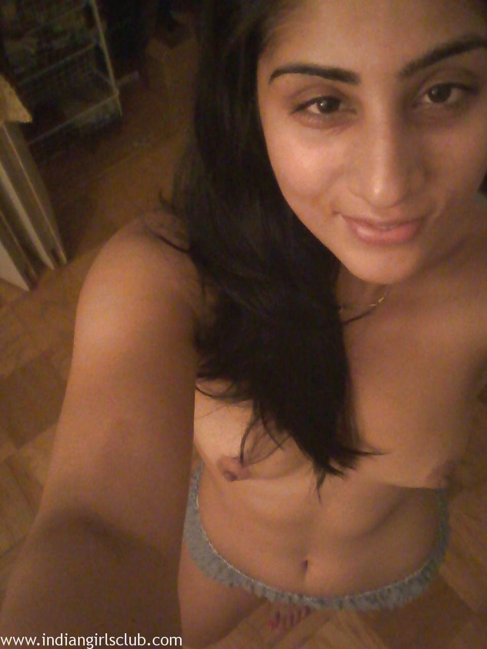 college girl self strip nude gallerie